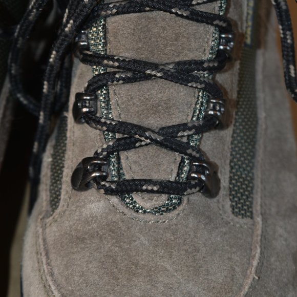 * CABELAS Waterproof Mid Leather Hiking Boot 8 - Picture 15 of 16